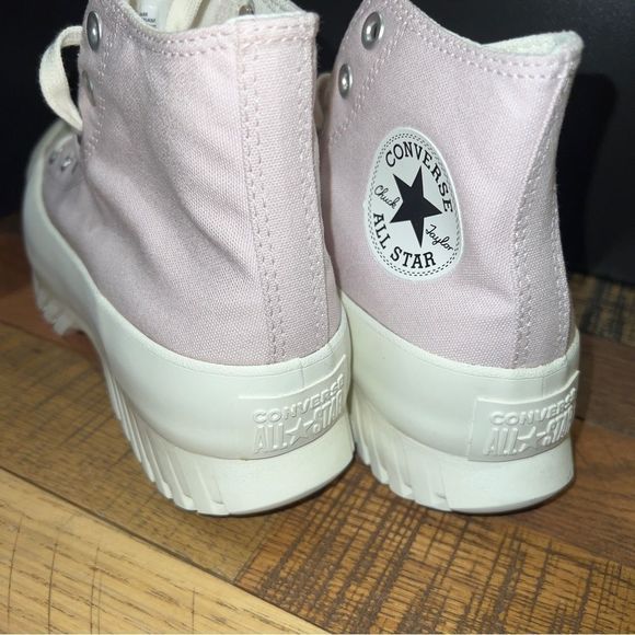 NEW Converse Chuck Taylor All Star Lugged 2.0 Platform High Barely Rose Women’s - Picture 4 of 4